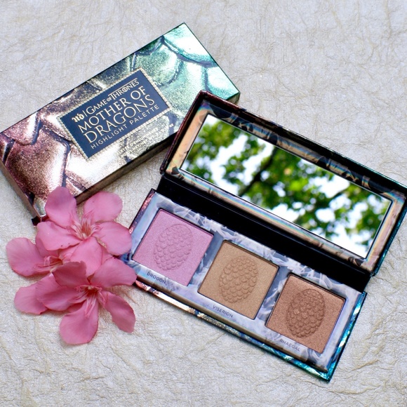 Urban Decay Mother of Dragons Highlighter Palette - Picture 1 of 4